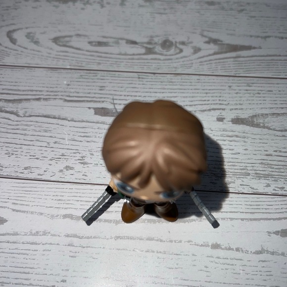 Funko Collectible Figurine Mystery Mini Eren Jaeger Green Cape Anime Display - Picture 3 of 4